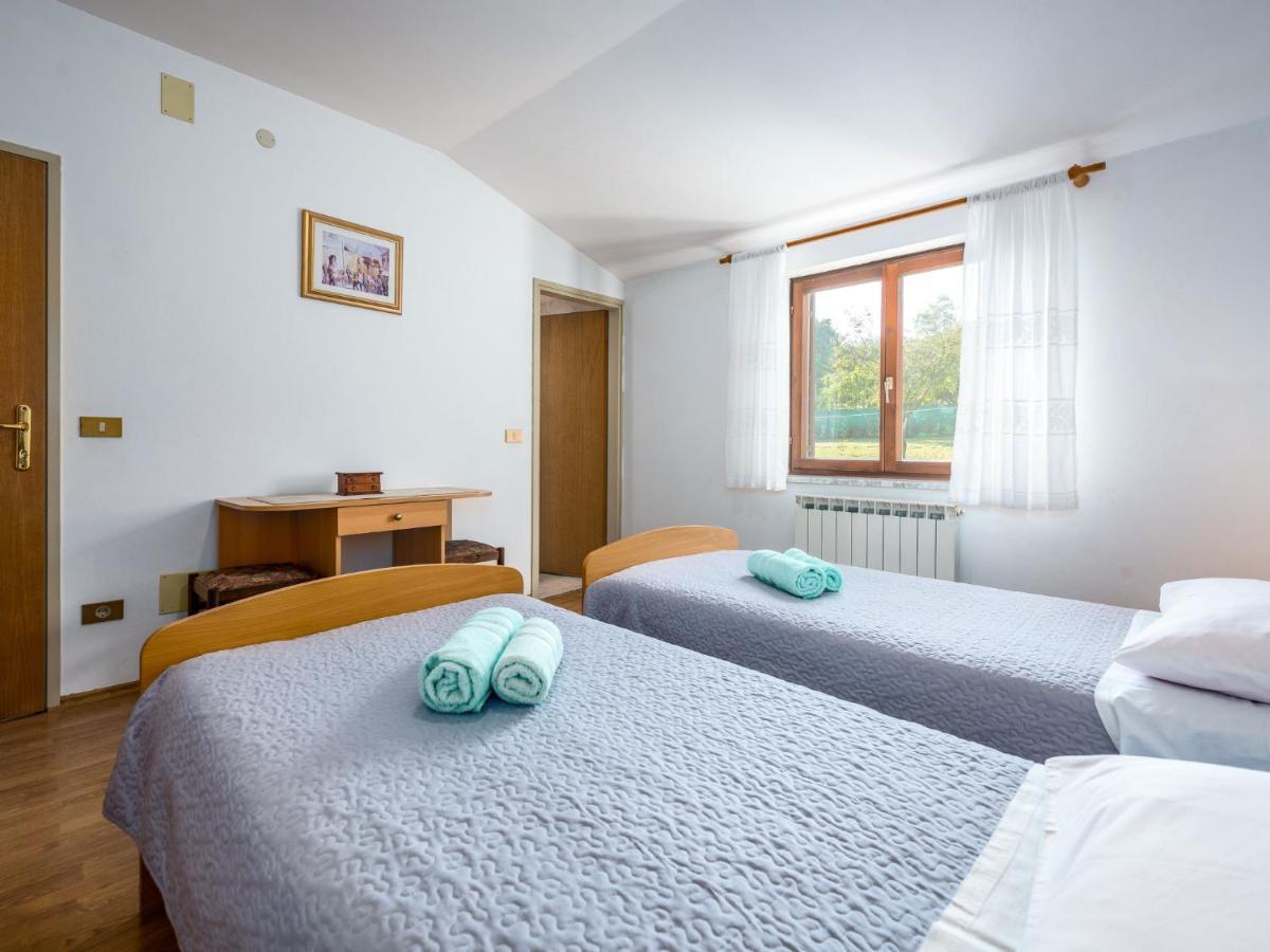 Holiday Home Hacienda - Pzn316 By Interhome Tinjan Екстериор снимка