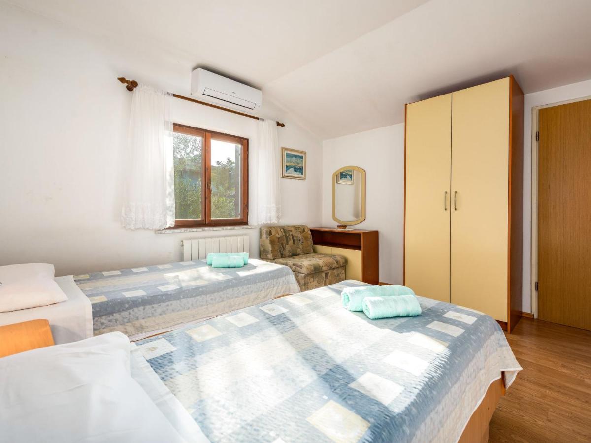 Holiday Home Hacienda - Pzn316 By Interhome Tinjan Екстериор снимка
